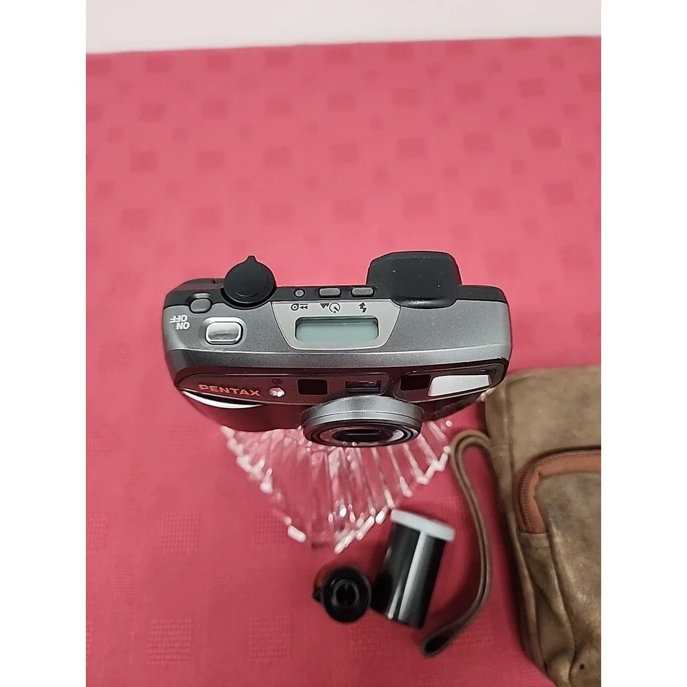 Pentax IQZoom EZY-80 35mm Point & Shoot Film Camera W 1 800  Roll Film And Casev